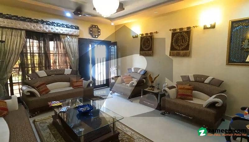 گلستانِِ جوہر ۔ بلاک 1 گلستانِ جوہر,کراچی میں 6 کمروں کا 1 کنال مکان 9.0 کروڑ میں برائے فروخت۔