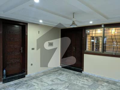 House Sized 7 Marla Is Available For Rent In Bahria Town Phase 8 - Umer Block