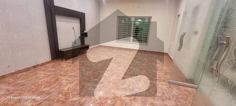 ایڈن ویلی - بلاک ای ایڈن ویلی,فیصل آباد میں 4 کمروں کا 10 مرلہ مکان 4.35 کروڑ میں برائے فروخت۔