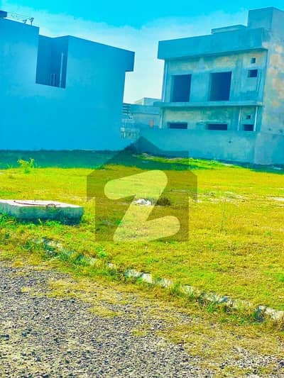 7 marla develop possession plot available for sale in street 202