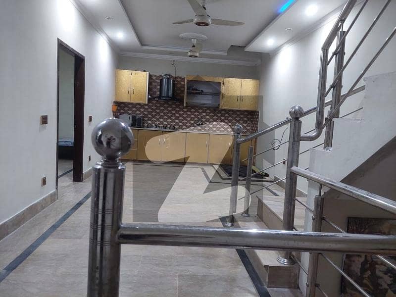 Get A 200 Square Feet Flat For rent In Jail Road Jail Road, Lahore