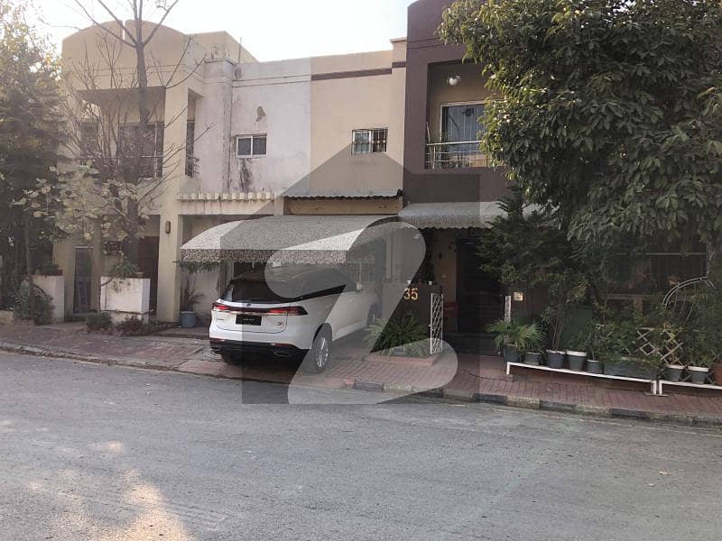 Bahria Town Awami Villas 6 Flats For Sale
