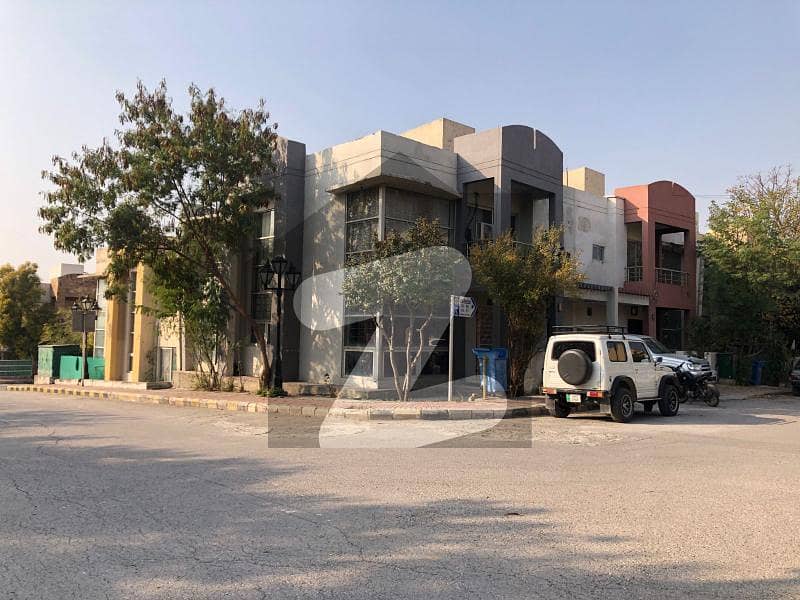 Bahria Town Awami Villas 5 Flat For Sale