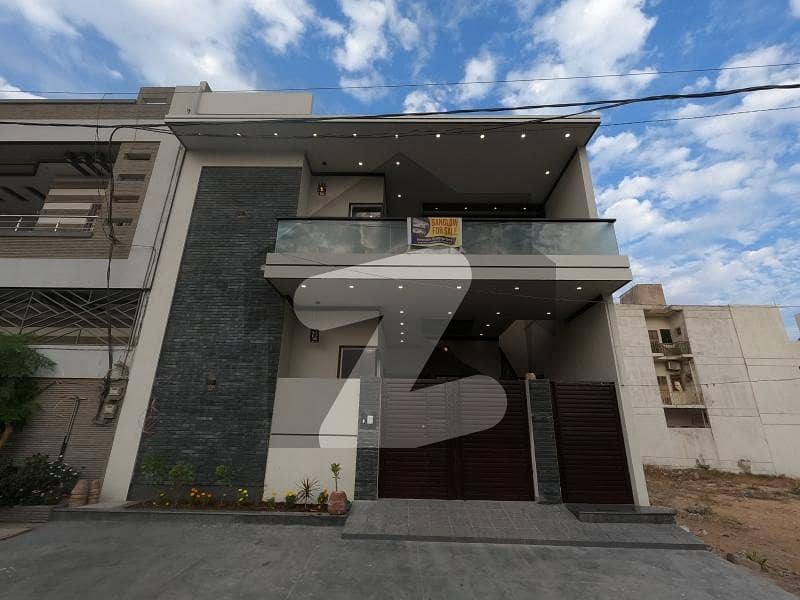 A Spacious Prime Location 200 Square Yards House In Gulshan-e-Maymar - Sector X