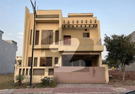 8 Marla Ground And Basement House Available For Rent