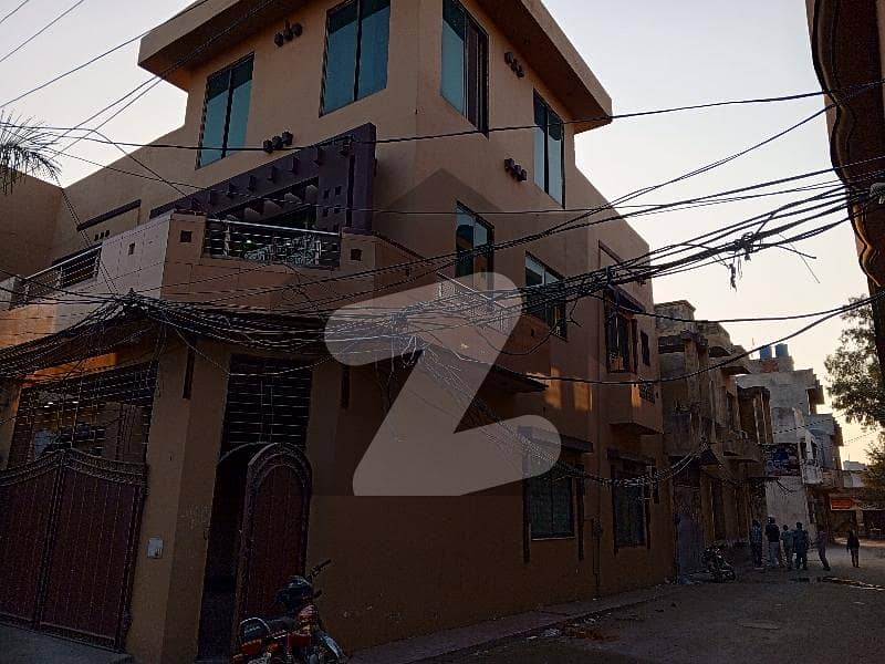 شالیمار ہاؤسنگ سکیم لاہور میں 4 کمروں کا 7 مرلہ مکان 2.15 کروڑ میں برائے فروخت۔