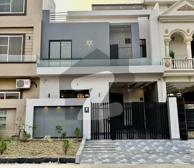 New Modern House 5 Marla In DD Block Available For Sale In Phase 1 Citi Housing