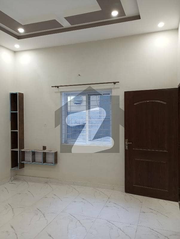 رِیور ویو کوآپریٹو ہاؤسنگ سوسائٹی لاہور میں 3 کمروں کا 10 مرلہ بالائی پورشن 45.0 ہزار میں کرایہ پر دستیاب ہے۔