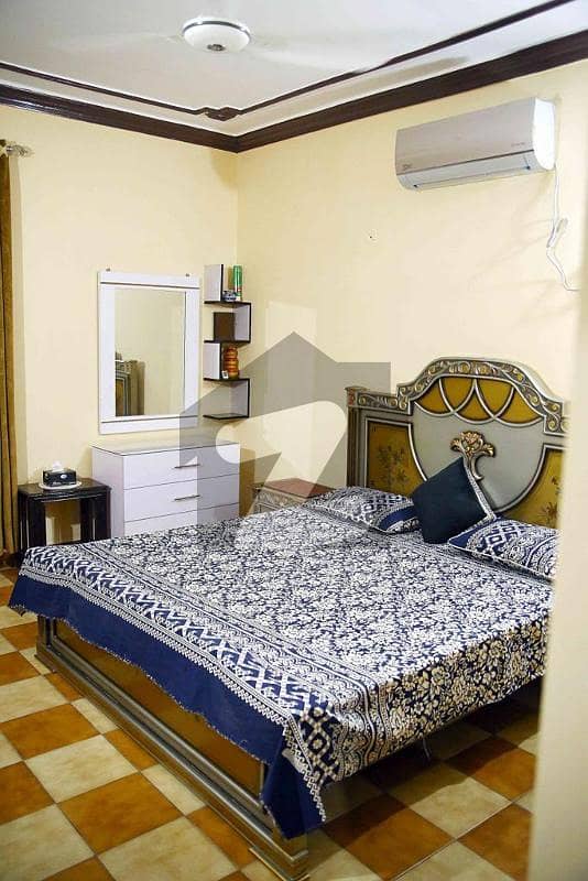 کینال بینک ہاؤسنگ سکیم لاہور میں 9 کمروں کا 1 کنال مکان 6.25 کروڑ میں برائے فروخت۔