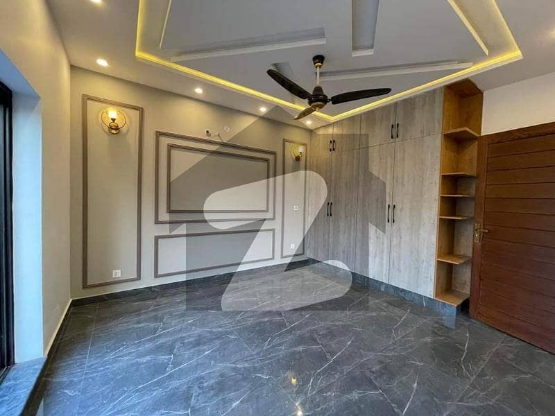 3 Bed Apartment Available For Rent Lucky One Apartment, Rashid Minhas