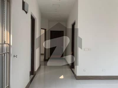 3 Beds With Separate Entrance 1 Kanal Upper Portion For Rent In DHA Phase 5 Lahore