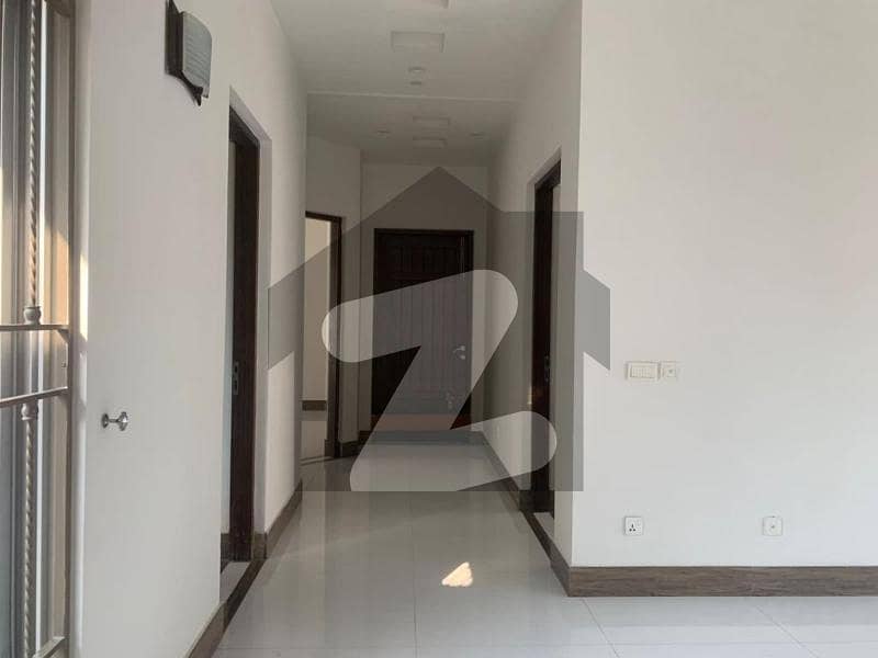 3 Beds With Separate Entrance 1 Kanal Upper Portion For Rent In DHA Phase 5 Lahore