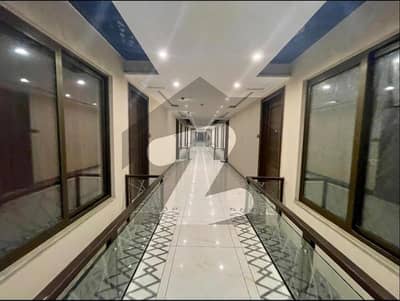ائیرایوینولگثری اپارٹمنٹس ڈی ایچ اے فیز 8,ڈیفنس (ڈی ایچ اے),لاہور میں 2 کمروں کا 5 مرلہ فلیٹ 1.85 لاکھ میں کرایہ پر دستیاب ہے۔
