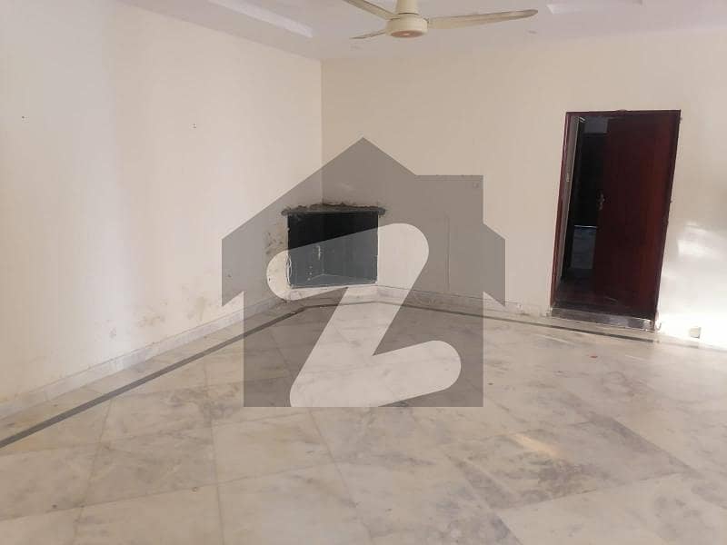 A Ground floor for rent all telid foolring A Ground floor for rent all telid foolring