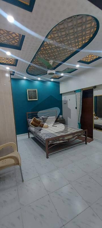 شرف آباد گلشنِ اقبال ٹاؤن,کراچی میں 4 کمروں کا 9 مرلہ فلیٹ 3.6 کروڑ میں برائے فروخت۔
