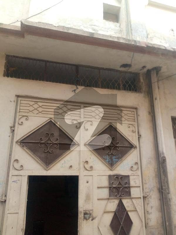 گلبرگ پشاور میں 3 کمروں کا 5 مرلہ زیریں پورشن 22.0 ہزار میں کرایہ پر دستیاب ہے۔