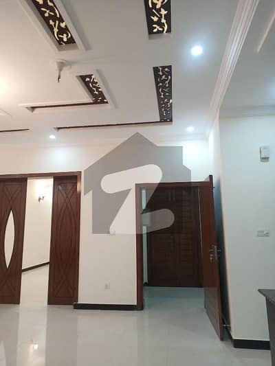 ٹاپ سٹی 1 - بلاک ڈی ٹاپ سٹی 1,اسلام آباد میں 2 کمروں کا 10 مرلہ زیریں پورشن 48.0 ہزار میں کرایہ پر دستیاب ہے۔