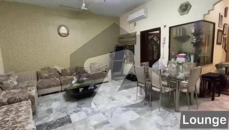 فیصل ٹاؤن لاہور میں 8 کمروں کا 12 مرلہ مکان 4.0 کروڑ میں برائے فروخت۔