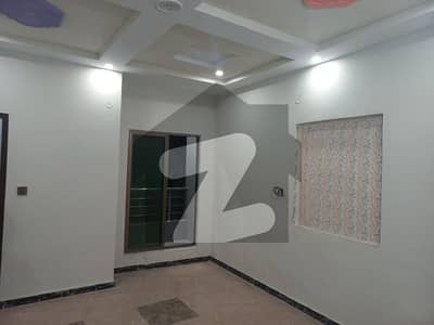 سمن آباد لاہور میں 3 کمروں کا 3 مرلہ مکان 1.3 کروڑ میں برائے فروخت۔