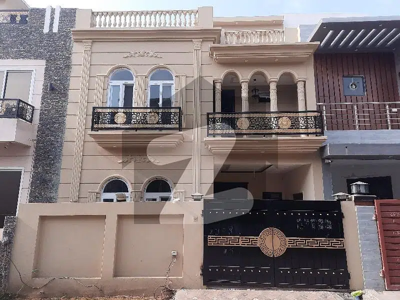 Spacious House Is Available For Sale In Ideal Location Of Citi Housing Scheme