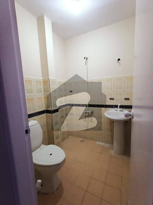 2bed DD 2nd floor available for rent at Zulfiqar commercial