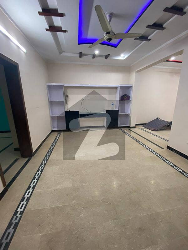 آئی ۔ 8/4 آئی ۔ 8,اسلام آباد میں 9 کمروں کا 12 مرلہ مکان 2.7 لاکھ میں کرایہ پر دستیاب ہے۔