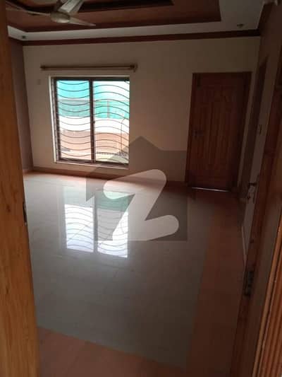 3200 Square Feet Flat Situated In G-15/1 For Rent