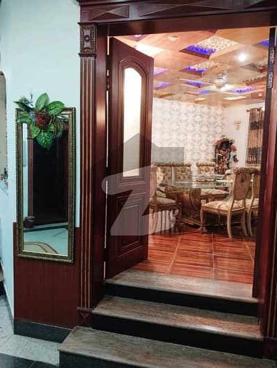 ایف ۔ 11 اسلام آباد میں 9 کمروں کا 2 کنال مکان 30.0 کروڑ میں برائے فروخت۔