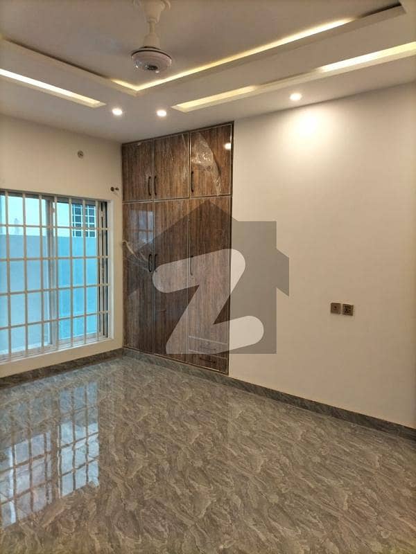 8 Marala Lower Portion Available For Rent