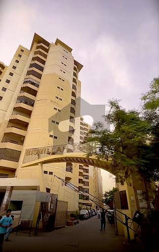 4 Bed DD Apartment For Rent Bismillah Tower
