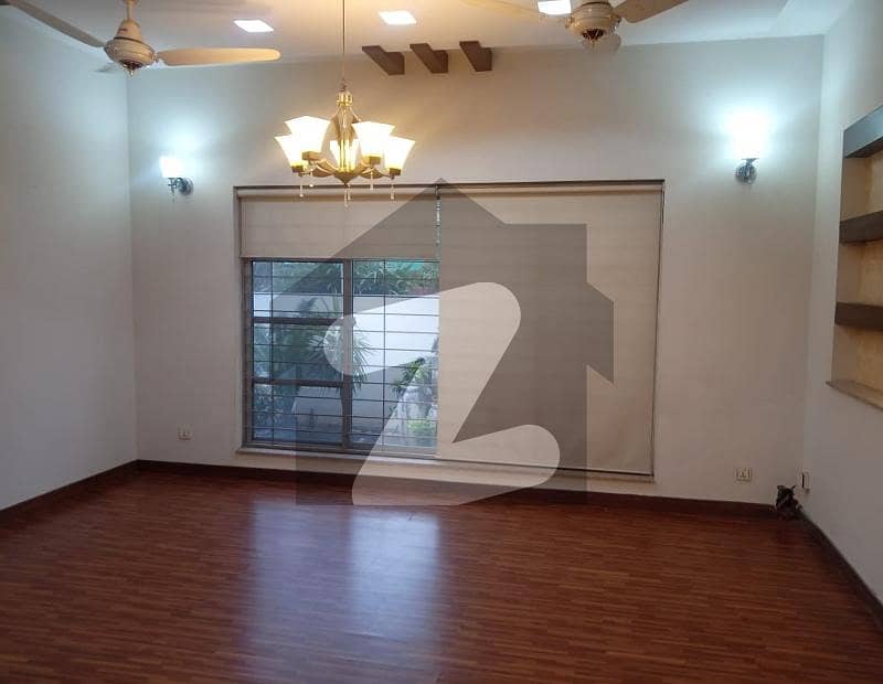 10 MARLA LOWER PORTION FOR RENT IN DHA PHASE 8