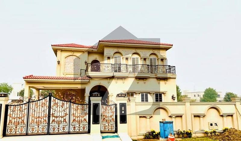 10 MARLA BRAND NEW HOUSE FOR RENT IN DHA PHASE 8 EX AIR AVENUE