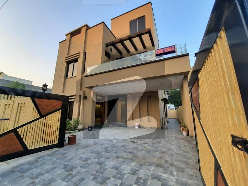 outstanding 10m House for Sale in bahria town - iqbal block