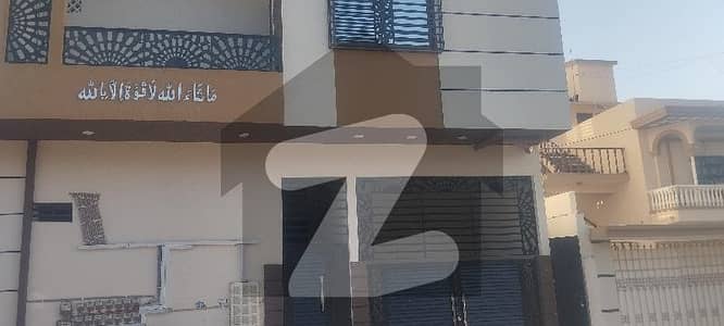 کراچی ایڈمنسٹریشن ایمپلائیز سوسائٹی جمشید ٹاؤن,کراچی میں 4 کمروں کا 9 مرلہ فلیٹ 4.5 کروڑ میں برائے فروخت۔
