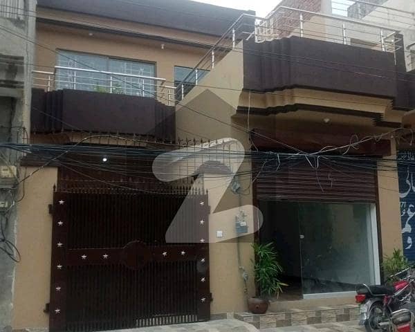 Centrally Located Prime Location House Available In Daroghewala For sale