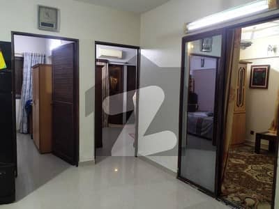 پی ای سی ایچ ایس بلاک 2 پی ای سی ایچ ایس,جمشید ٹاؤن,کراچی میں 5 کمروں کا 10 مرلہ مکان 9.0 کروڑ میں برائے فروخت۔