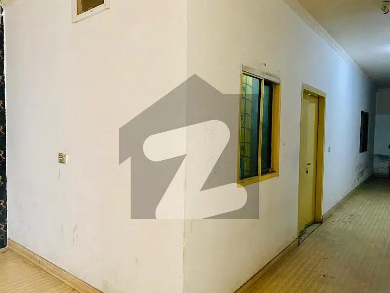 3 Marla Furnished Flat For Sale In Samanabad Lahore