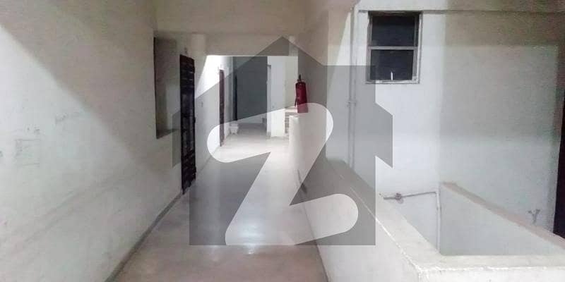CHANCE DEAL 2 BED DRAWING LOUNGE APARTMENT AVAILABLE FOR SALE IN AL ZOHRA TOWER ON 150FT WIDE ROAD WEST OPEN VENTILATED FLAT BEST LIVING AREA IN LOW BUDGET
