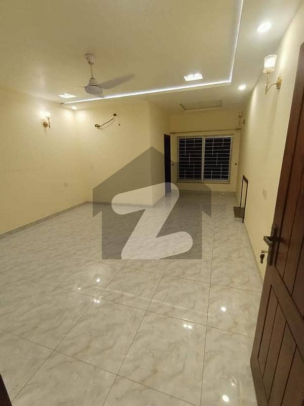 14 Marla Upper Portion Is Available For Rent In Lake City - Sector M-1 Lahore