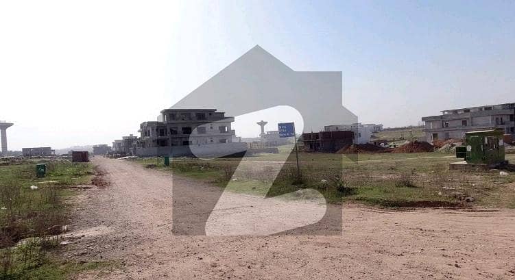 Investors Should Sale This Residential Plot Located Ideally In PECHS