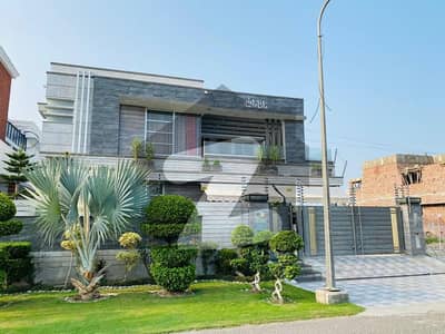 1 Kanal Super Solid Owner Built House For Sale In Air Avenue PHASE-8 DHA