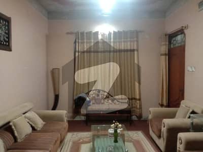 بفر زون سیکٹر 15-A / 2 بفر زون,نارتھ کراچی,کراچی میں 4 کمروں کا 5 مرلہ مکان 2.5 کروڑ میں برائے فروخت۔