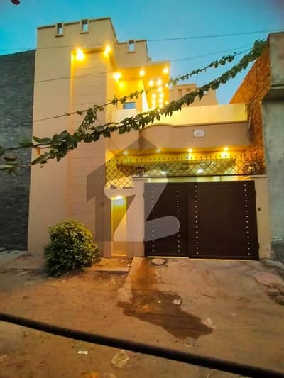 ایم اے جناح روڈ ملتان میں 4 کمروں کا 4 مرلہ مکان 80.0 لاکھ میں برائے فروخت۔
