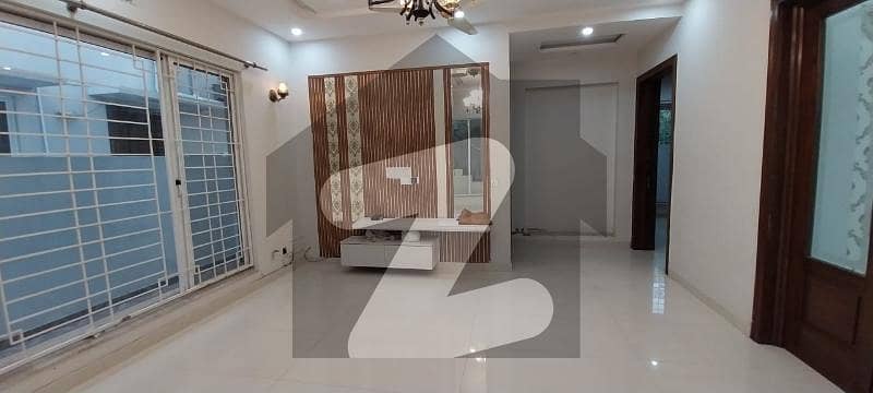ایڈن سٹی ایڈن,لاہور میں 4 کمروں کا 10 مرلہ مکان 1.6 لاکھ میں کرایہ پر دستیاب ہے۔
