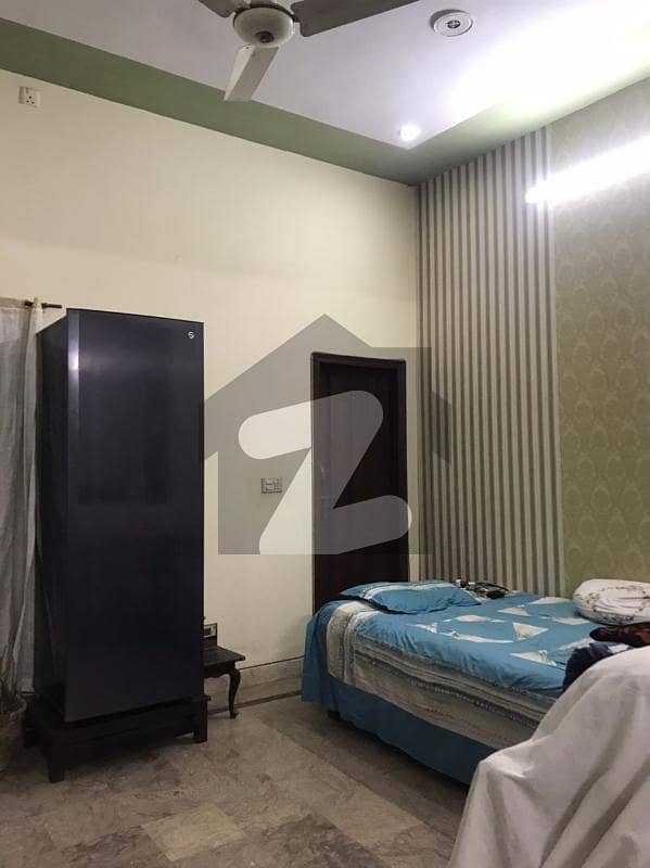 جوہر ٹاؤن فیز 2 - بلاک آر1 جوہر ٹاؤن فیز 2,جوہر ٹاؤن,لاہور میں 4 کمروں کا 5 مرلہ مکان 85.0 ہزار میں کرایہ پر دستیاب ہے۔