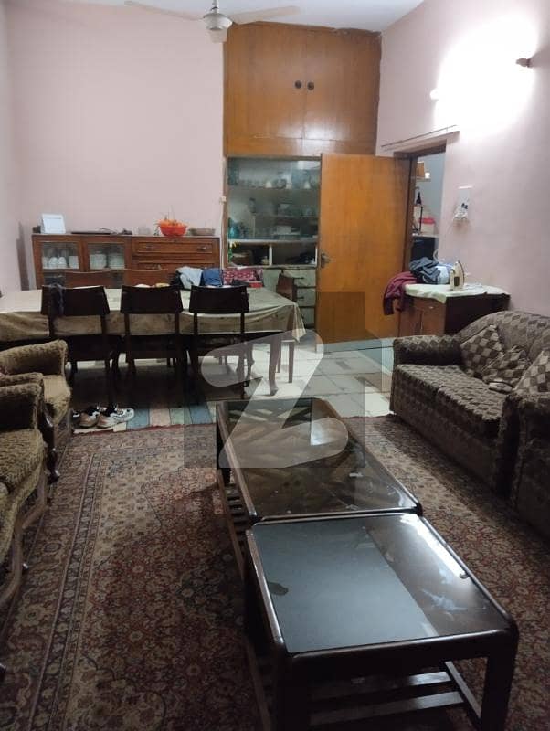 علامہ اقبال ٹاؤن ۔ چناب بلاک علامہ اقبال ٹاؤن,لاہور میں 4 کمروں کا 10 مرلہ مکان 3.0 کروڑ میں برائے فروخت۔ علامہ اقبال ٹاؤن ۔ چناب بلاک علامہ اقبال ٹاؤن,لاہور میں 4 کمروں کا 10 مرلہ مکان 3.0 کروڑ میں برائے فروخت۔