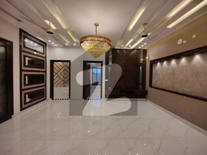 8 Marla Brand New House For Sale Very Reasonable Price Urgent Sale Top Location