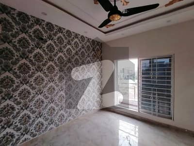 Upper Portion Sized 10 Marla Is Available For rent In Bahria Orchard
