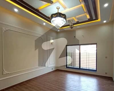 Prime Location 20 Marla House For Rent In Cantt