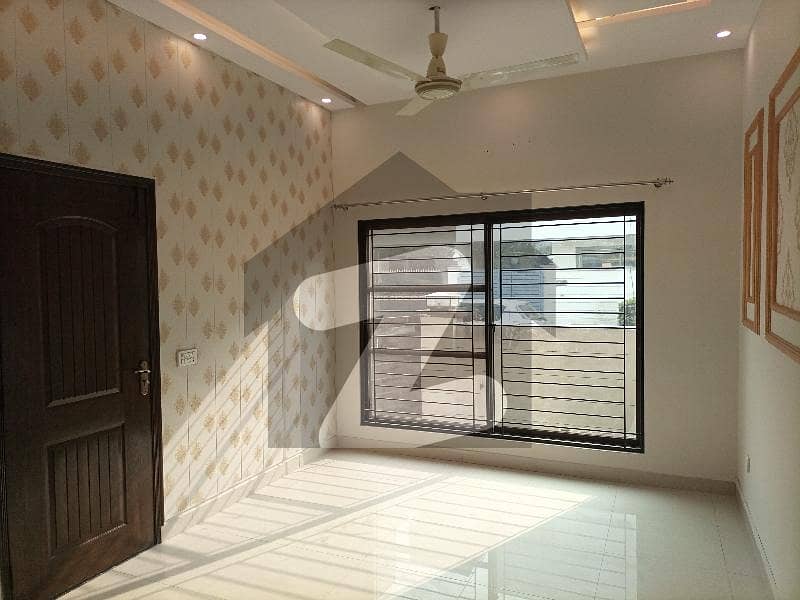 6 MARLA BEAUTIFUL HOUSE FOR RENT IN PARAGON CITY